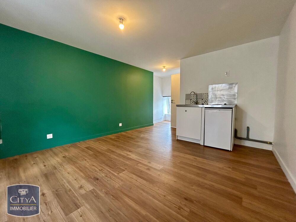 À LOUER - T1 rénové de 20 m² à Saint-Yrieix-la-Perche Si....