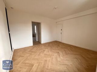  Appartement à louer 2 pièces 37 m²