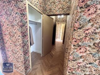  Appartement à louer 3 pièces 92 m²