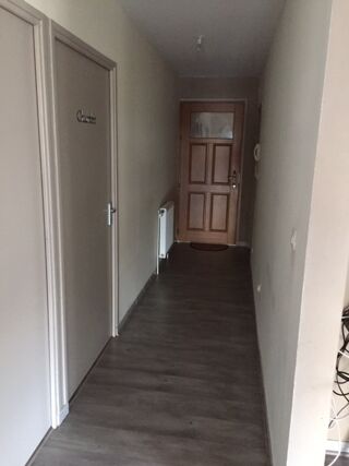  Appartement à louer 4 pièces 99 m²