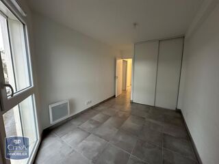  Appartement à louer 3 pièces 58 m²