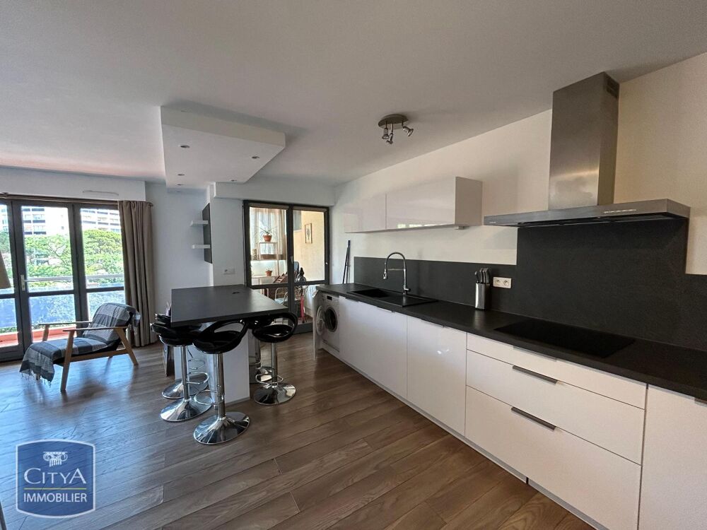 location Appartement - 3 pièce(s) - 78 m² Fréjus (83600)