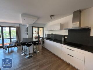  Appartement à louer 3 pièces 78 m²