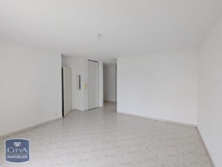  Appartement à louer 3 pièces 66 m²