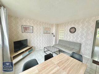 Appartement à louer 4 pièces 61 m²