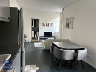  Appartement à louer 3 pièces 52 m²