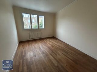  Appartement à louer 4 pièces 93 m²
