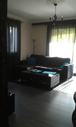  Appartement à louer 3 pièces 80 m²