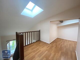  Appartement à louer 1 pièce 35 m²
