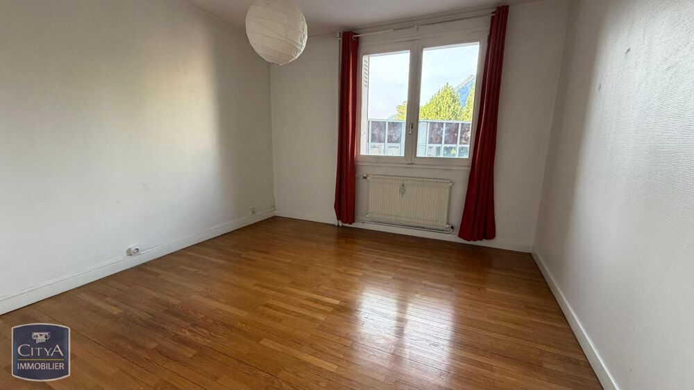 À LOUER : Appartement T3 situé à Grenoble, dans le quart....