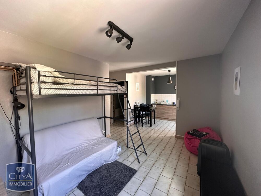 À LOUER : Appartement rénové T1 pré équipé situé dans le....