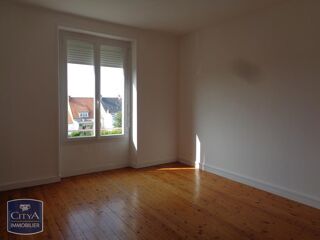  Appartement à louer 6 pièces 138 m² Saint nazaire