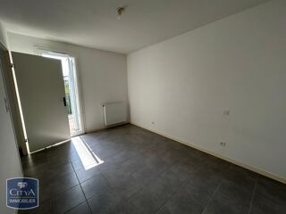  Appartement à louer 2 pièces 42 m²