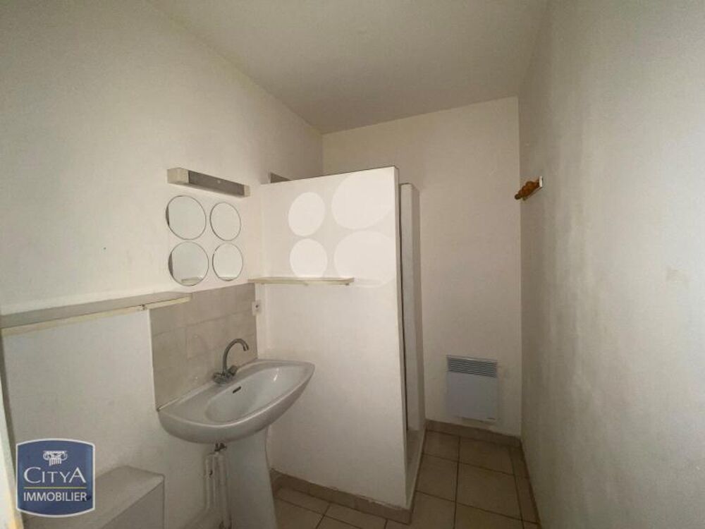 À LOUER : Appartement T1 situé à Beaumes de Venise. Ce b....