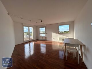  Appartement à louer 2 pièces 57 m²