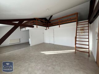  Appartement à louer 3 pièces 74 m²