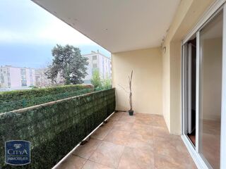 Appartement à louer 3 pièces 56 m²