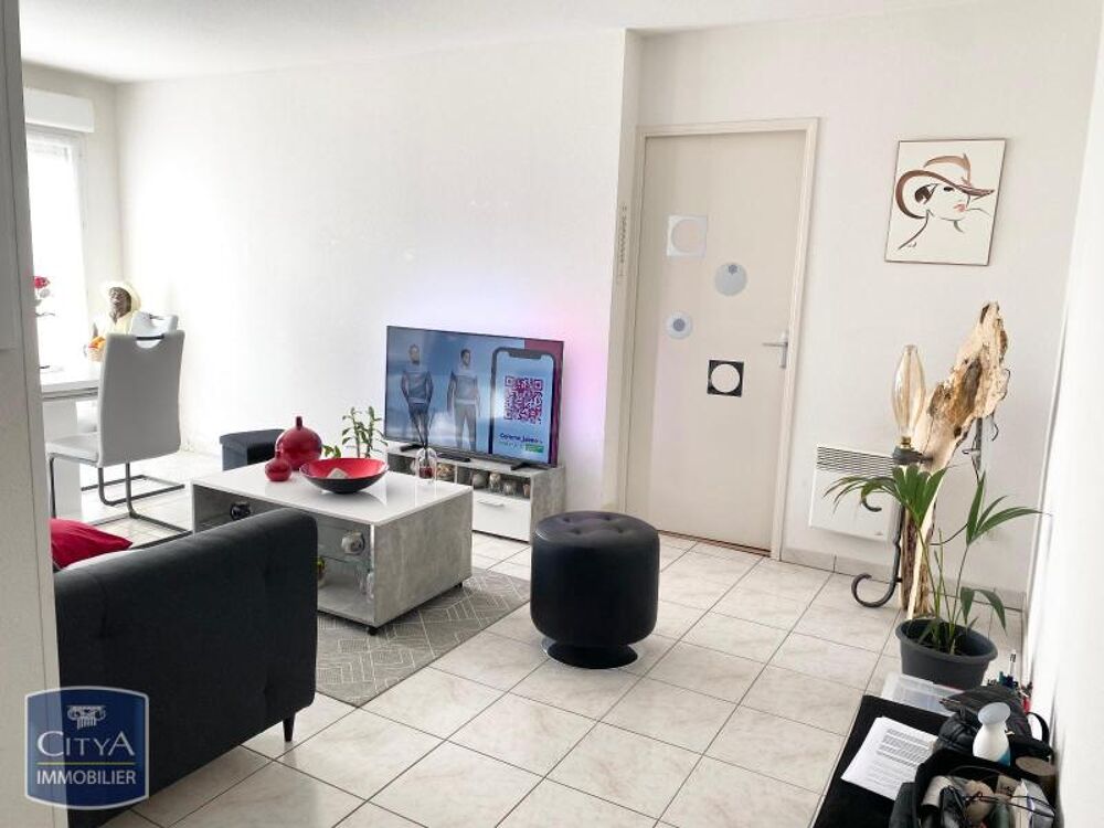 Les Brizeaux - À LOUER : Appartement T2 situé dans le qu....