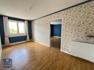  Appartement à louer 5 pièces 102 m²