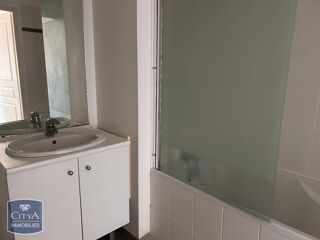  Appartement à louer 3 pièces 63 m²
