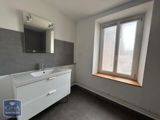  Appartement à louer 3 pièces 70 m²