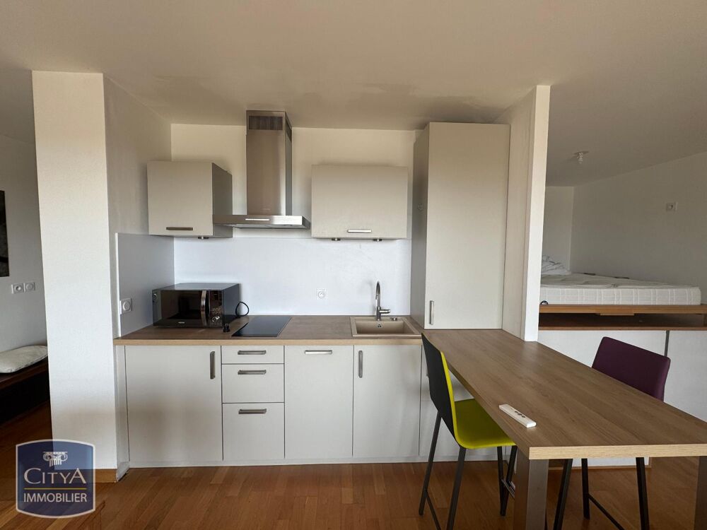 location Appartement - 1 pièce(s) - 42 m² Chevry (01170)