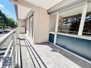  Appartement à louer 3 pièces 68 m²