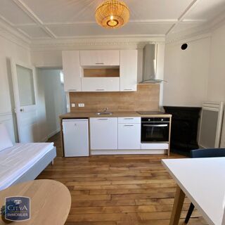 Appartement à louer 2 pièces 33 m²