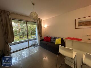  Appartement à louer 1 pièce 25 m²