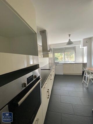  Appartement � louer 3 pi�ces 101 m�