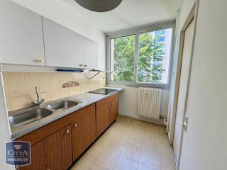  Appartement � louer 4 pi�ces 75 m�