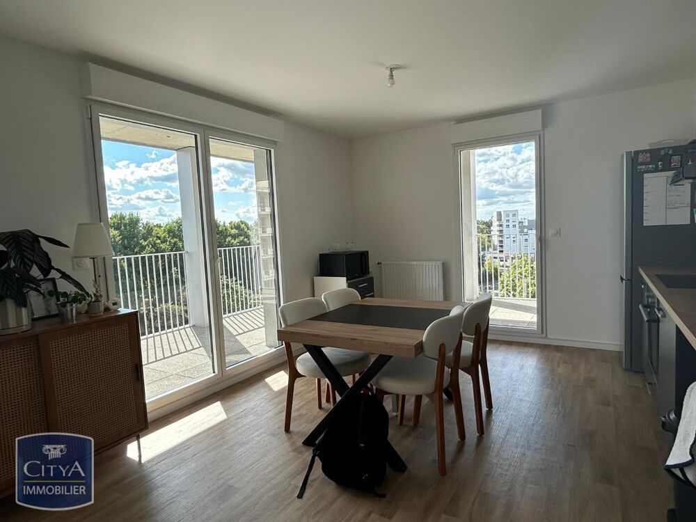 location Appartement - 4 pièce(s) - 92 m² Rennes (35000)