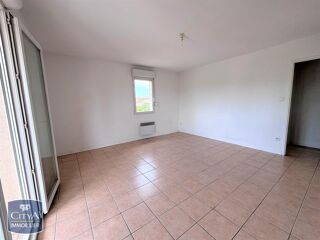  Appartement à louer 3 pièces 55 m²