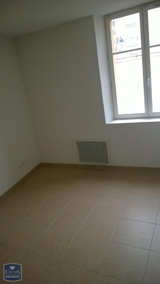  Appartement à louer 3 pièces 76 m²