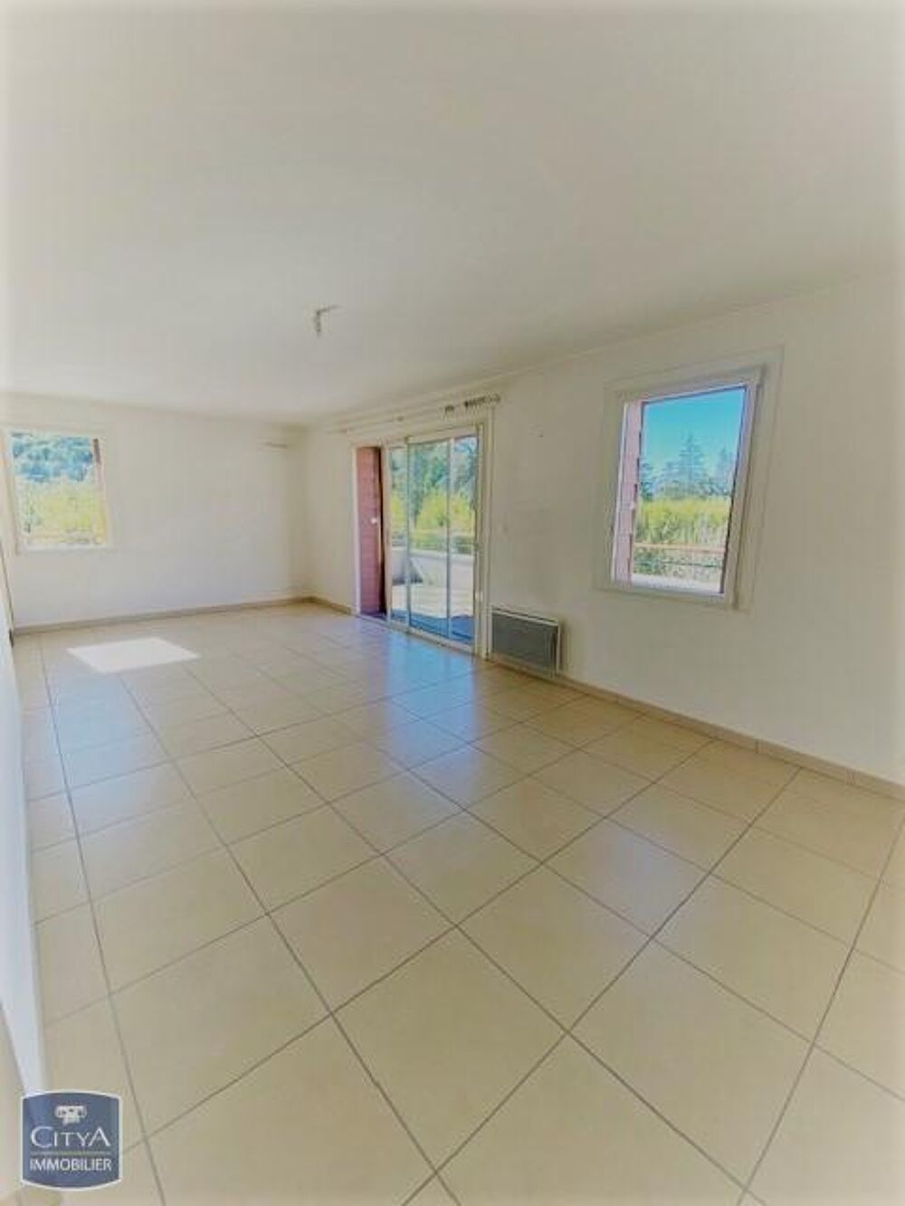 A LOUER - T3- DERNIERE ETAGE PROXIMITE CENTRE VILLE Supe....
