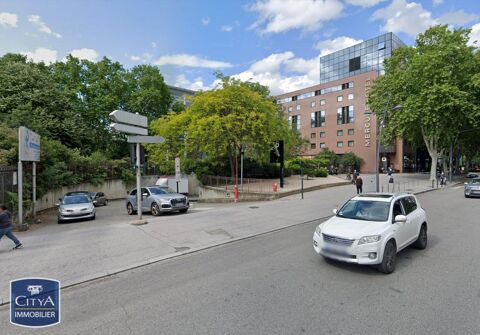  Parking / Garage  louer 