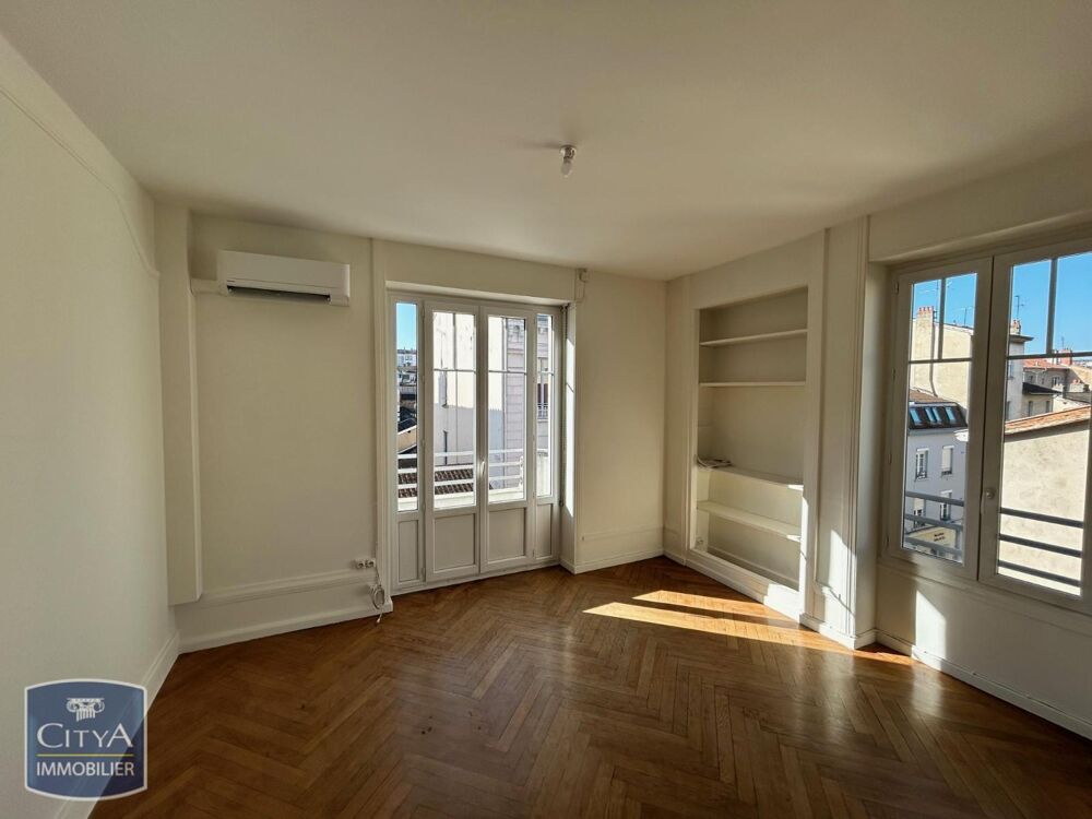 location Appartement - 3 pièce(s) - 70 m² Villefranche-sur-Saône (69400)