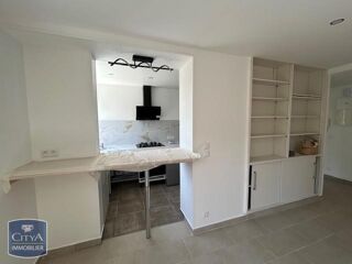  Appartement à louer 4 pièces 82 m²