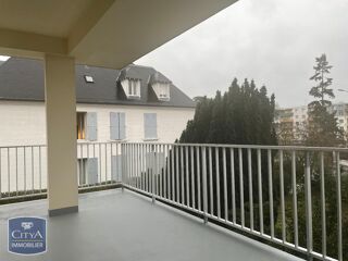  Appartement à louer 3 pièces 70 m²