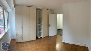  Appartement à louer 3 pièces 83 m²