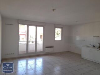 location Appartement - 2 pièce(s) - 45 m² Nîmes (30000)