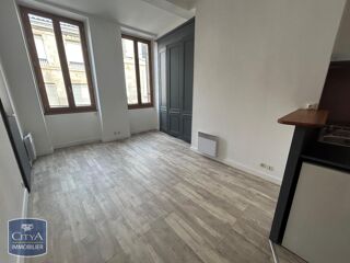  Appartement à louer 1 pièce 31 m²