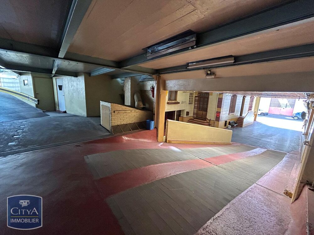 location Parking / Garage - 10 m² Saint-Etienne (42100)