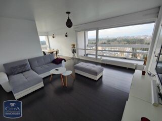  Appartement à louer 4 pièces 80 m²