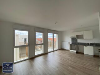  Appartement à louer 3 pièces 60 m²