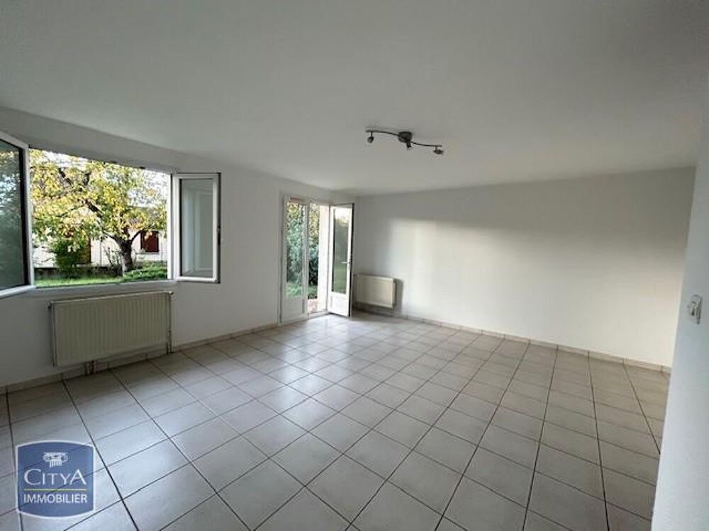 location Maison - 3 pi�ce(s) - 75 m� Buxerolles (86180)