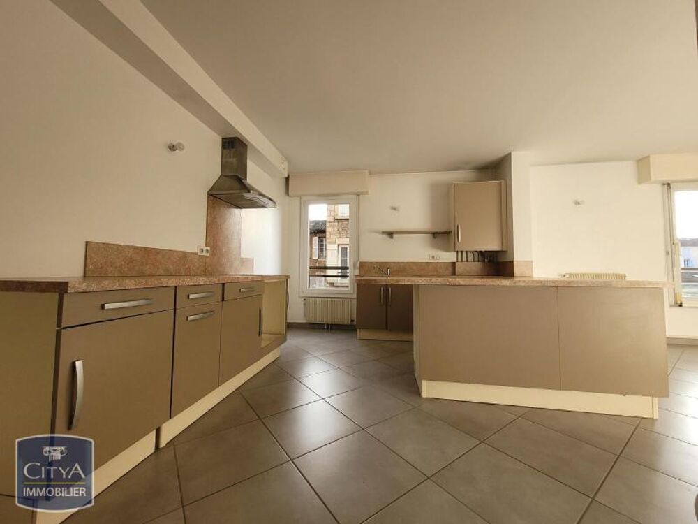 À LOUER : Découvrez cet appartement T3 spacieux de 91 m²....