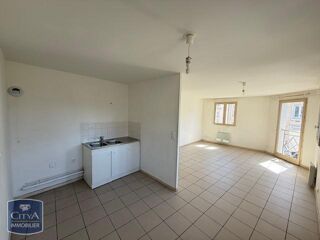  Appartement à louer 3 pièces 60 m²