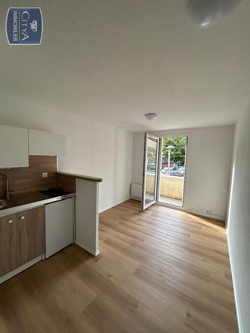 location Appartement - 1 pièce(s) - 17 m² Jacob-Bellecombette (73000)