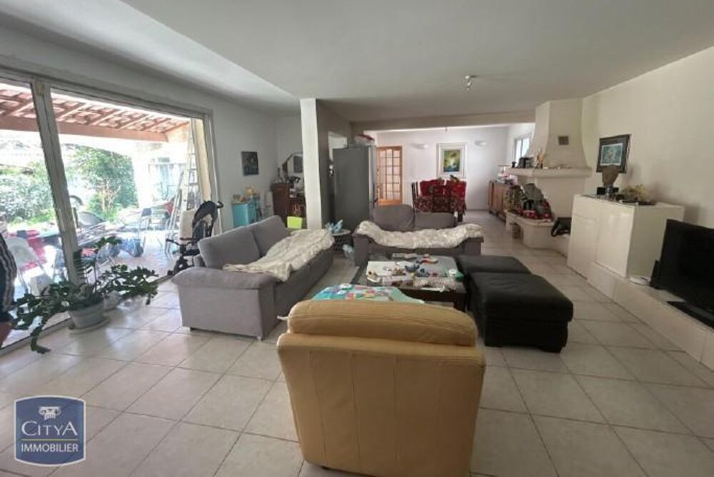 location Maison - 5 pièce(s) - 174 m² Marignane (13700)